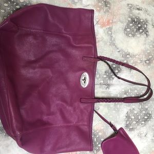 Mulberry leather shoulder bag w/ detachable pouch